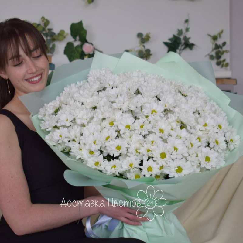 Букет из ромашковой хризантемы &laquo;Светлая мысль&raquo;