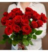 Букет из 19 красных роз 