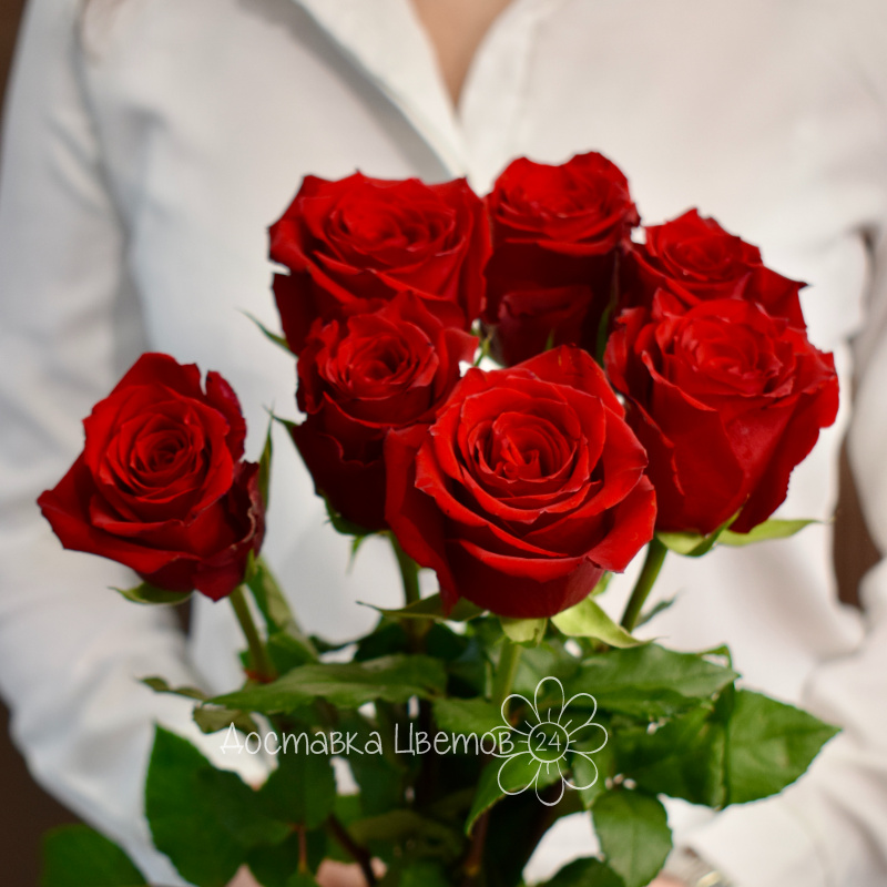 Букет из 7 красных роз 1