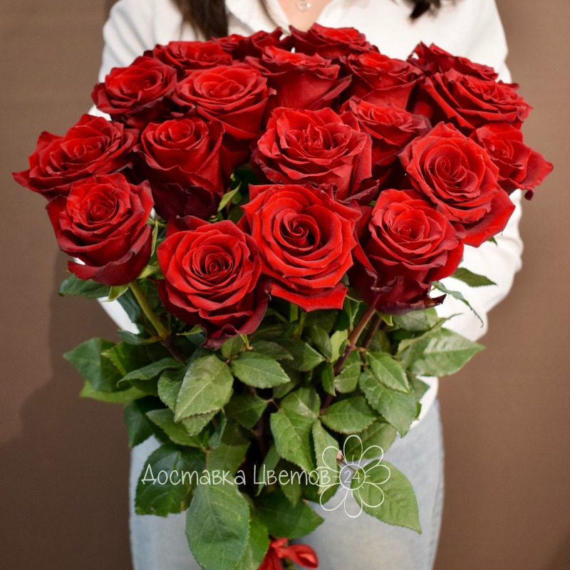 Букет 25 красных роз